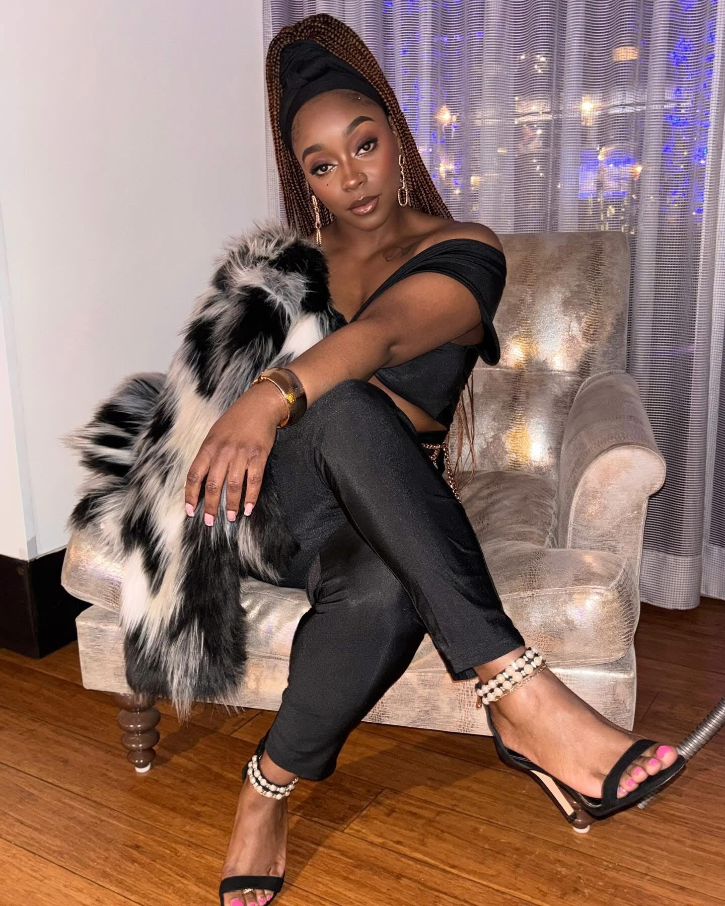 Cinnabrown Black 2 Piece Set